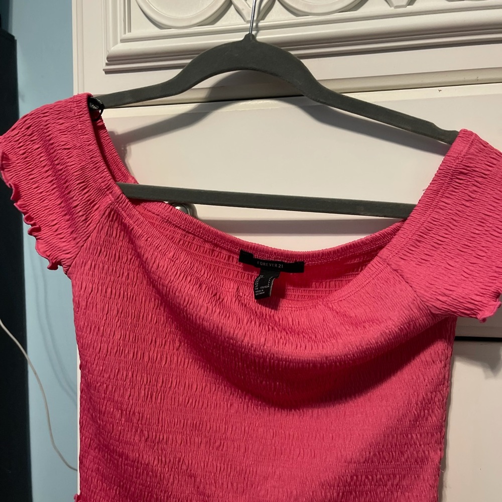 Forever 21 Off the shoulder crop top